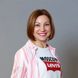 Юлия Неустроева